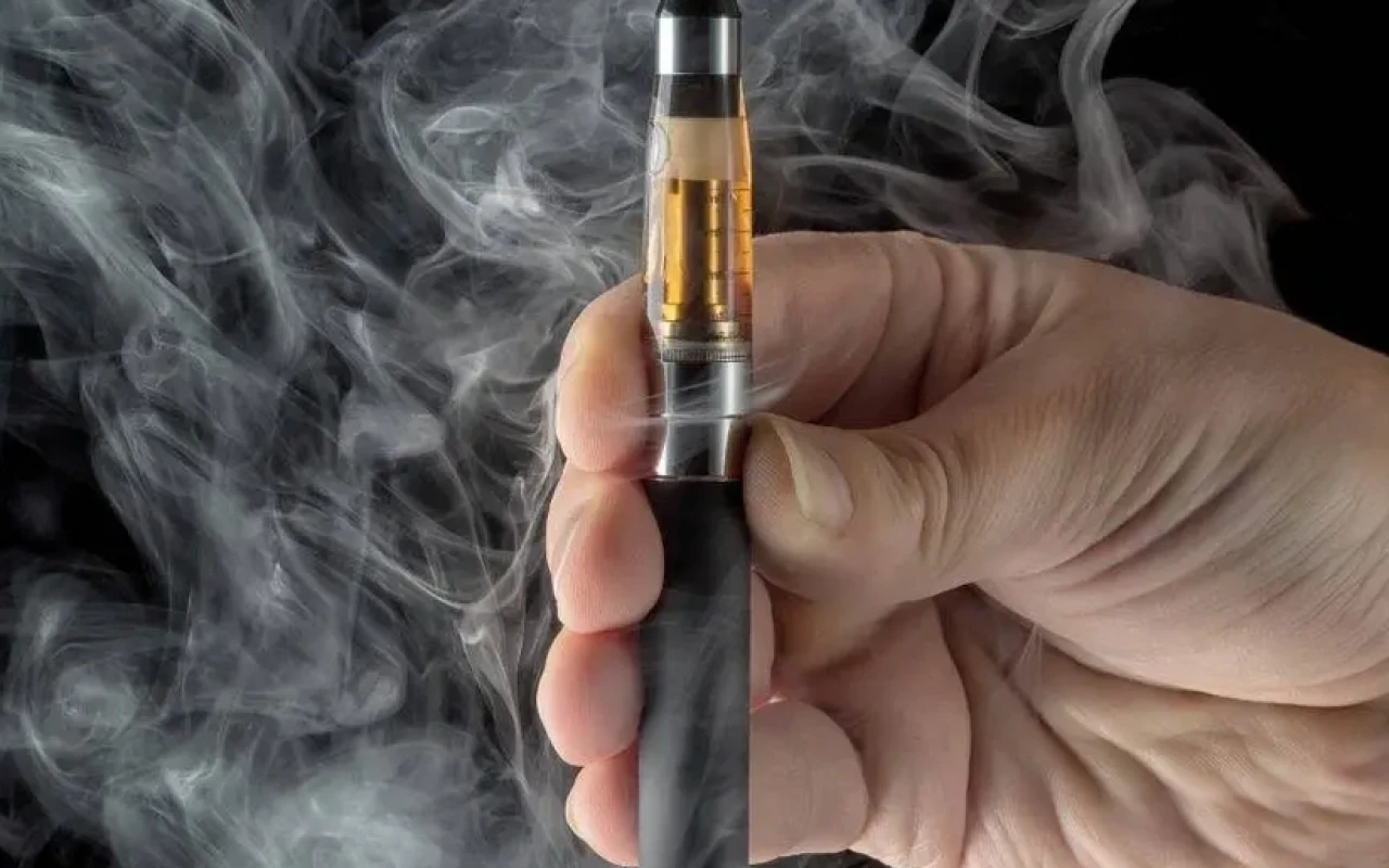 Elektron siqaret qadağası bu tarixdə qüvvəyə minəcək