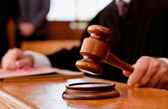 Yetkinlik yaşına çatmayan qızı qaçıran şəxs məhkəmə zalında həbs edildi