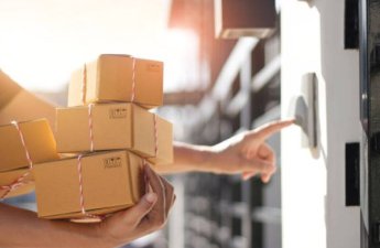 Ağalar Vəliyev şəhid, qazi və ahıl ailələrinə bayram sovqatları göndərib