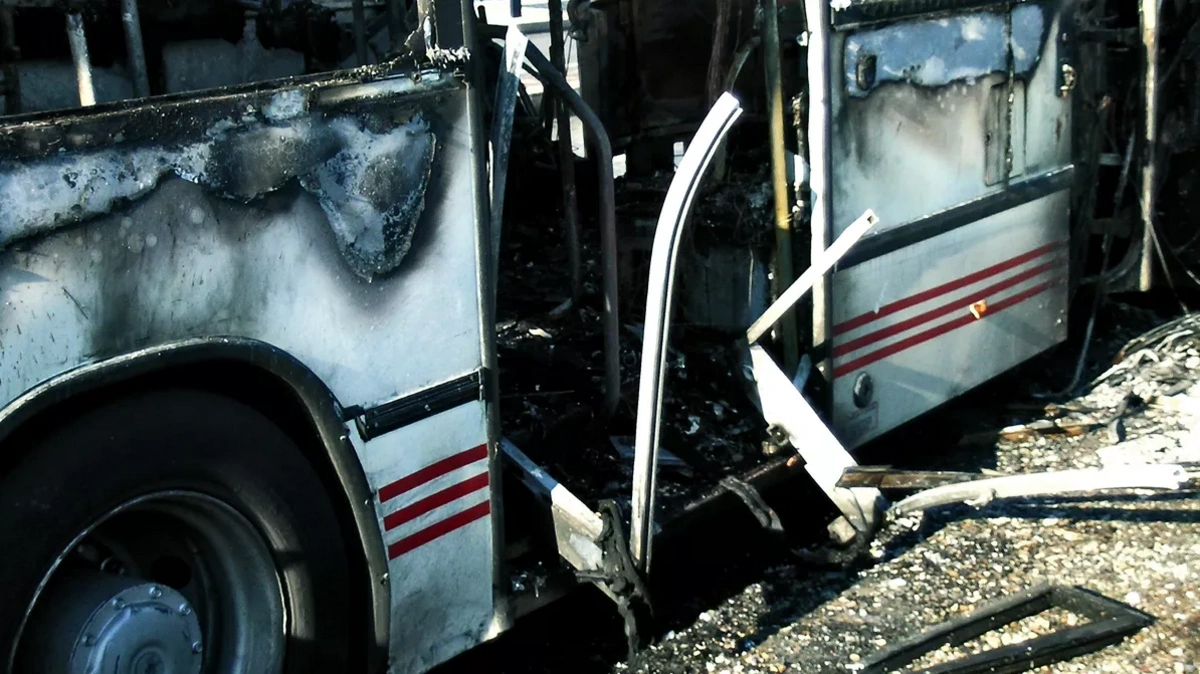 Qvatemalada avtobus dərəyə yuvarlandı: Azı 15 ölü, xeyli yaralı var