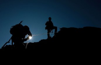 Almatı dağlarında itkin düşən alpinistlərin cəsədləri tapıldı - YENİLƏNDİ