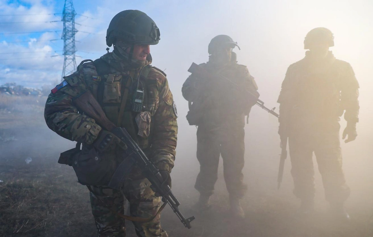 Rusiya ordusu Donetskdə yaşayış məntəqəsini nəzarətə götürüb