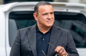 Tacir Şahmalıoğlunun qarlı havada baş tutan toyundan VİDEO