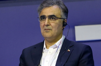 İran Mərkəzi Bankının sədri milli valyutanın zəifləməsi fonunda istefa verib