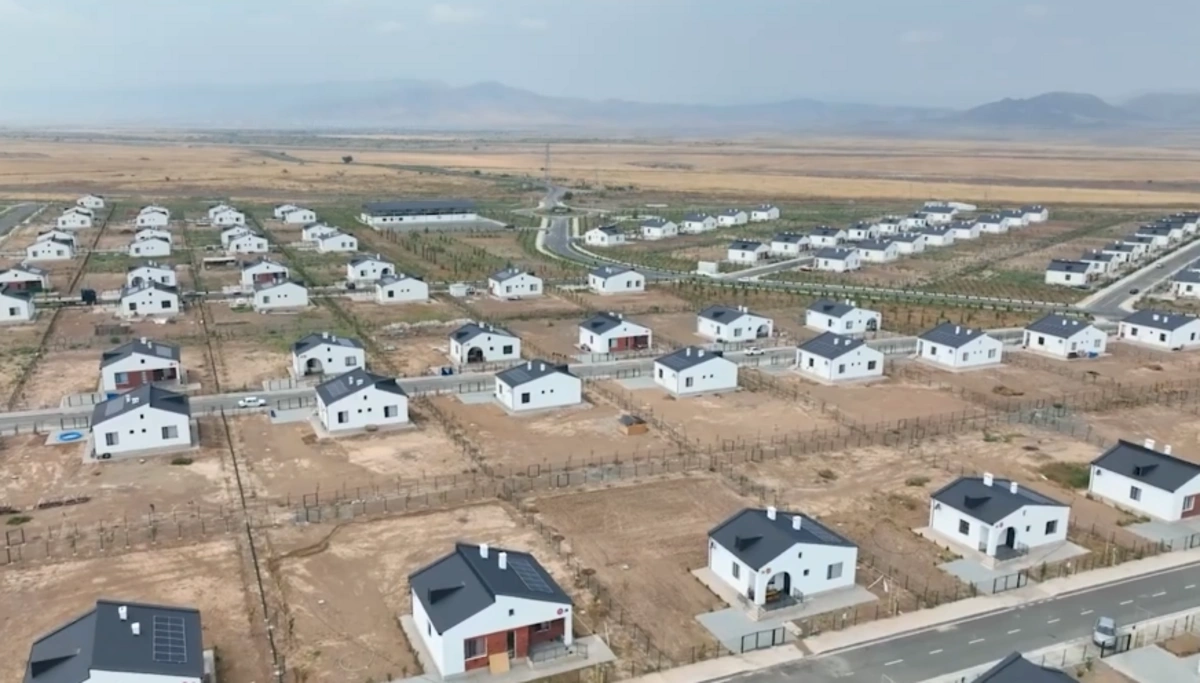 Ağdamın Kəngərli kəndində evlərin keyfiyyəti ilə bağlı yalan iddialar irəli sürüldü - VİDEO