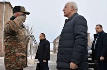 Ermənistan prezidenti sərhədə gəldi