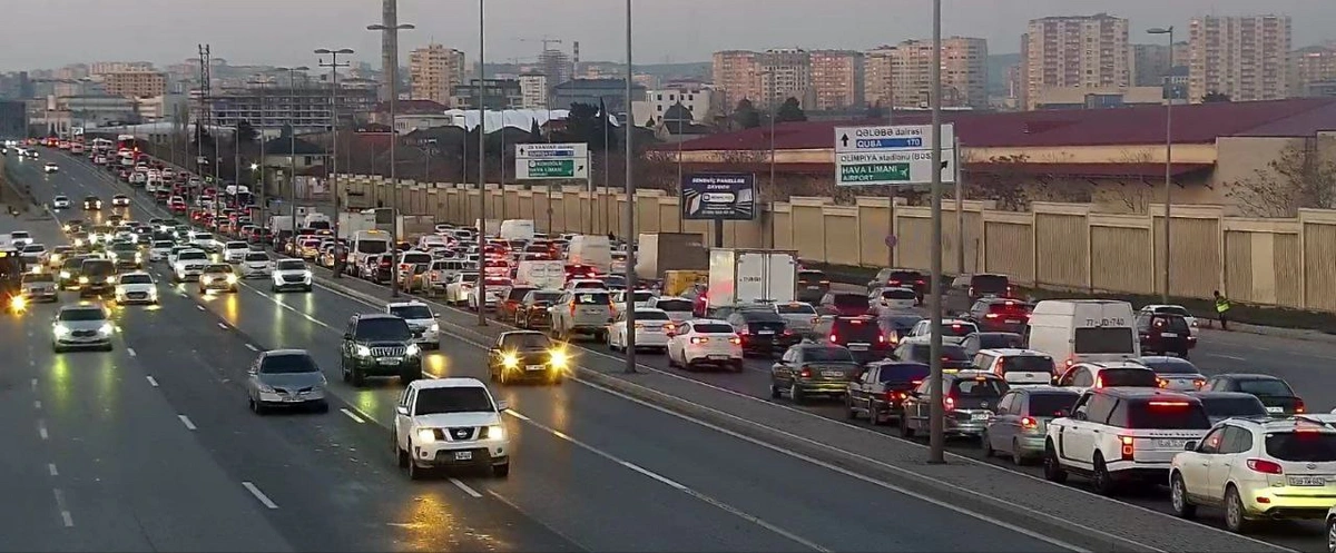 Bakının bu küçələrində sıxlıq var - SİYAHI