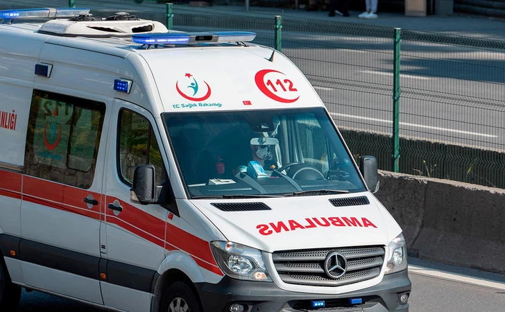 Массовое отравление в турецком общежитии: 26 школьниц попали в больницу