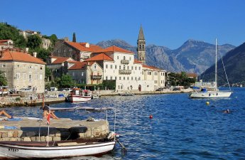 Монтенегро отменяет безвиз для азербайджанцев ради ЕС