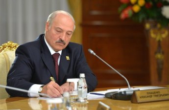 Лукашенко в преддверии Нового года помиловал свыше 20 человек