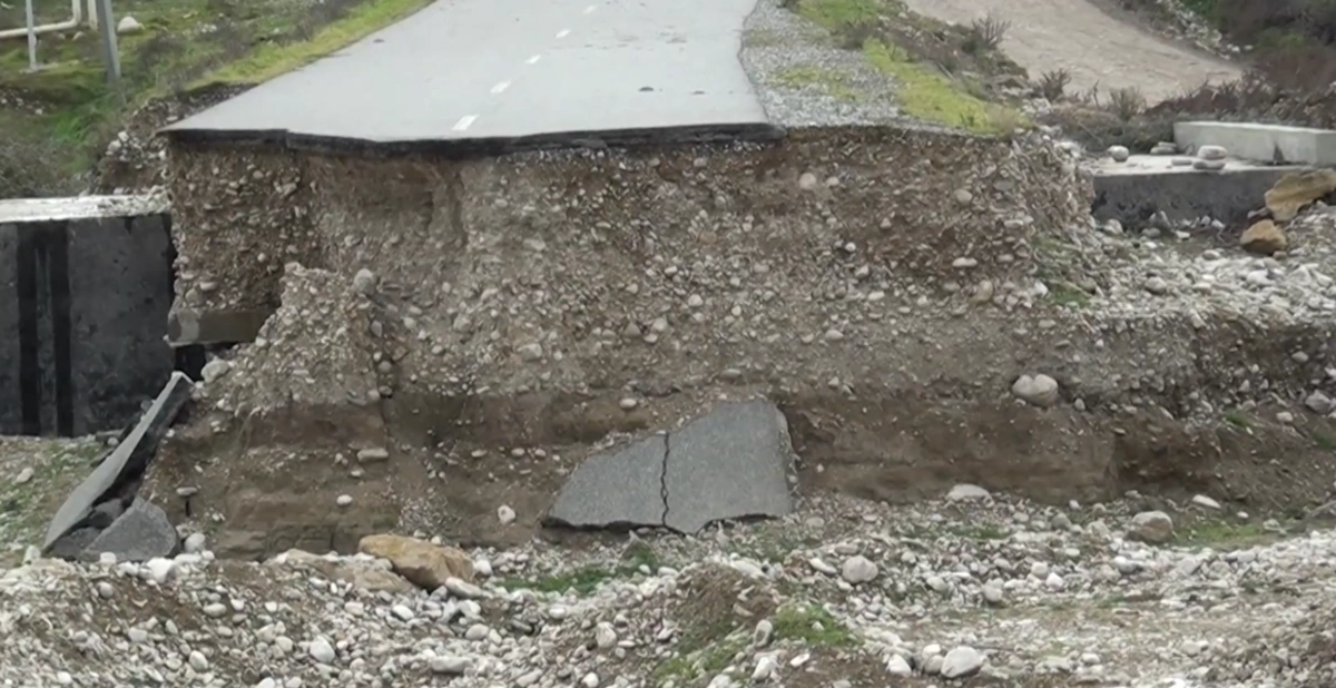 Şabranda yol problemi: Uçan körpü nə vaxt bərpa olunacaq? - VİDEO