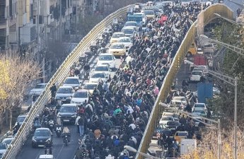 В ходе протестов против инфляции в Иране гибнут люди