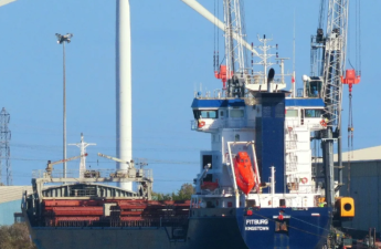 KİV: Finlandiyada saxlanılan gəmi Rusiyadan sanksiyaya məruz qalmış polad daşıyırmış