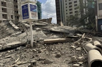 Keniyada çoxmərtəbəli bina uçub, dağıntılar altında qalanlar var