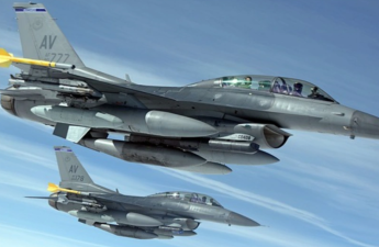 Səudiyyə Ərəbistanı HHQ Yəməndəki hava limanına hücumlar həyata keçirib