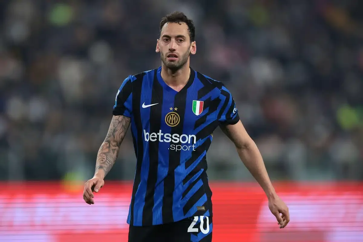 Hakan Türkiyədə oynayacaq