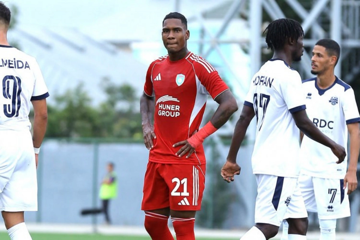 Azərbaycan klubu futbolçusunu 350 min dollara Çinə satdı