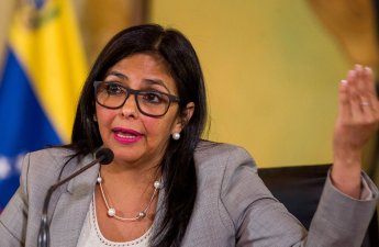 Ölkəsindən qaçıb Moskvaya sığındı