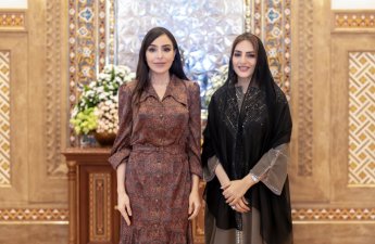 Heydər Əliyev Fondunun vitse-prezidenti Omanın birinci xanımı ilə görüşüb - FOTO