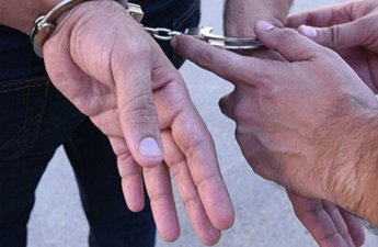 Bakıda sərxoş kişi küçədə sakinləri və azyaşlıları təhqir etdi