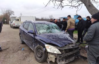 Xaçmazda minik avtomobilləri toqquşub, yaralananlar var