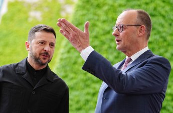 Mertsdən Zelenskiyə: Qarşısını al, Almaniyaya gəlməsinlər