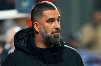 Arda Turan Şelvinin “dəli” sözünə belə cavab verdi