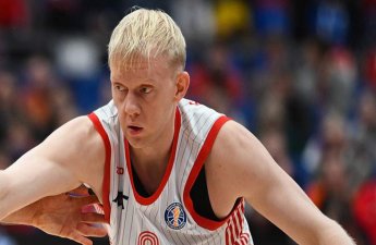 Fransada həbs olunan rusiyalı basketbolçu ölkəsinə qaytarılıb