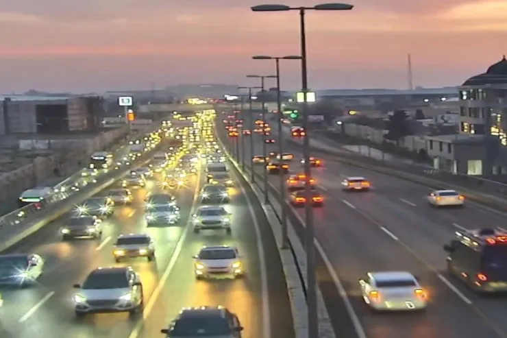 Bakıda bu yollarda sıxlıq var - SİYAHI