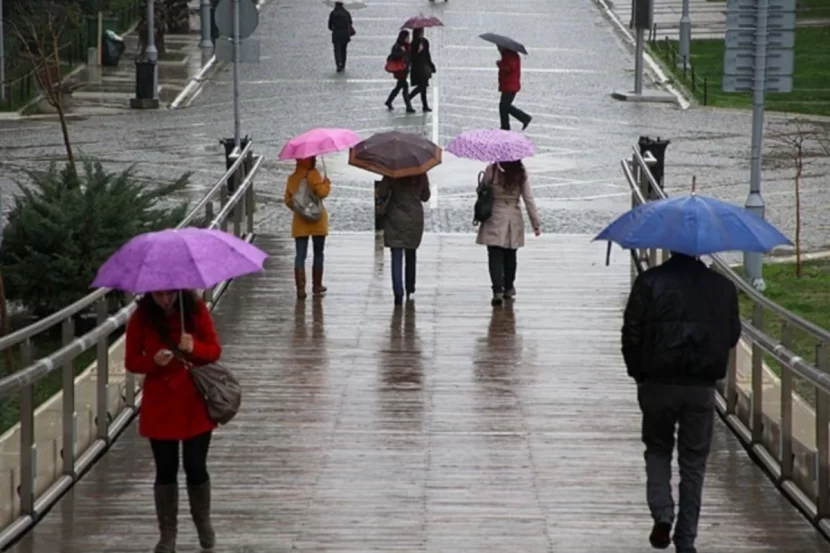 Bakıda yağış, rayonlara qar yağacaq - Sabahın HAVASI