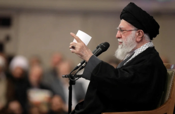 Xamenei İrandakı etirazçıların Trampın 