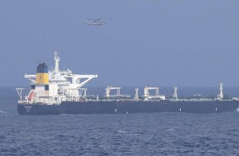 Венесуэльские танкеры убегают от американцев