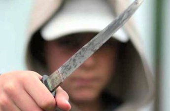 Gəncədə yeniyetmə bıçaqlanıb