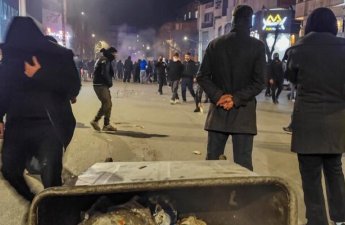 В Иране растет число погибших, протестующие заменили государственный флаг