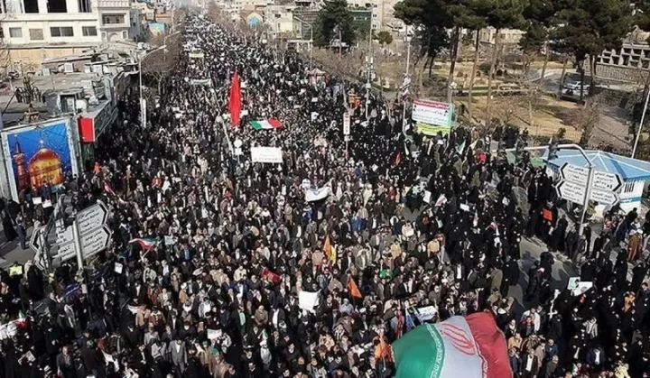 İranda etirazlar nəzarətdən çıxır – Beynəlxalq münasibətlər üzrə ekspert şok detalları açıqladı 