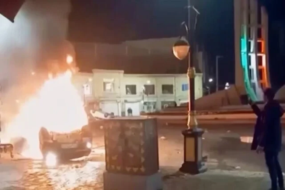 KİV: Tehranda ölən etiraçıların sayı azı 217 nəfərdir