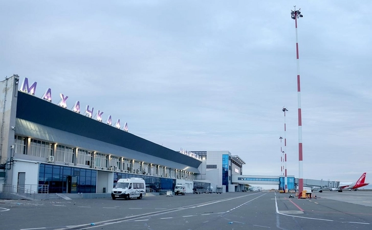 В аэропорту Махачкалы ввели ограничения на полеты