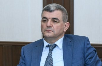 “Bəxtiyar Vahabzadənin “Gülüstan” poemasını ciddi elmi əsər kimi qiymətləndirənlər...” - Fazil Mustafadan ŞOK açıqlamalar