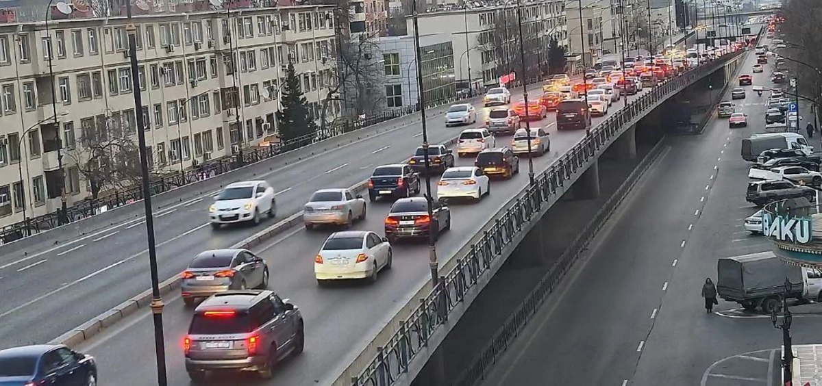 Bakının bu küçələrində sıxlıq var - SİYAHI