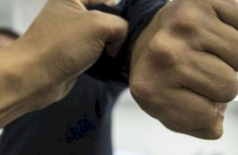 Qəbiristanlıqda tanışını döyən şəxsə cəza verilmədi