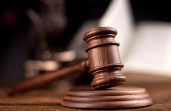 Əməliyyatda texniki qüsur səbəbindən xəstənin ölümündə təqsirləndirilən həkimin məhkəməsi başlayıb