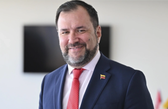 Rəsmi Karakas: Venesuelada prezident vəzifələri müvəffəqiyyətlə icra edilir, dövlət qurumları işləkdir