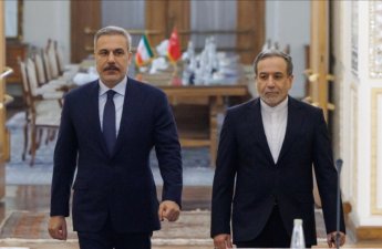 Hakan Fidan iranlı həmkarı ilə etirazları müzakirə etdi