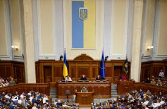 Верховная рада Украины поддержала продление военного положения до начала мая