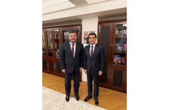 Hikmət Hacıyev Ukrayna səfiri ilə strateji tərəfdaşlığın gücləndirilməsini müzakirə edib