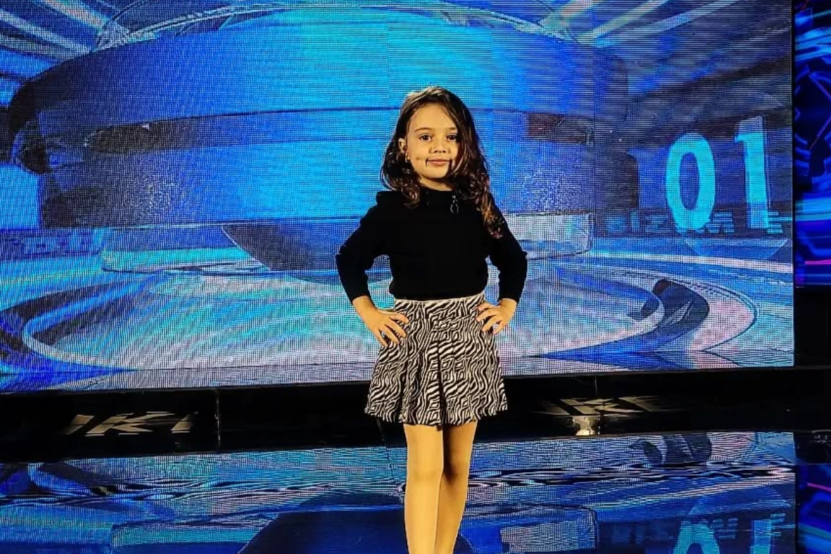 Səkkiz yaşlı Firuzə: 