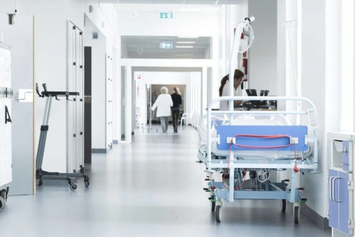 Balakəndə avtomobilin vurduğu piyada xəstəxanada öldü