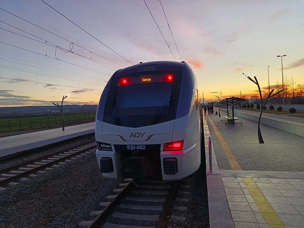 Теперь можно ежедневно ездить из Баку в Габалу и обратно на поезде-ВИДЕО-ФОТО