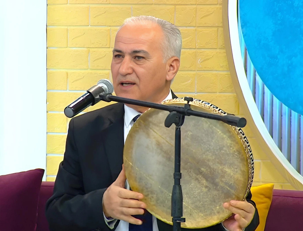 Задержанный в Иране Газанфар Аббасов: После того как показал свое фото с Масудом Пезешкианом, меня отпустили