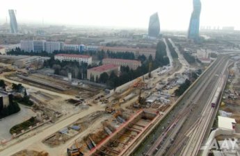 Paytaxtda yeni avtomobil yolunun tikintisi davam etdirilir - VİDEO